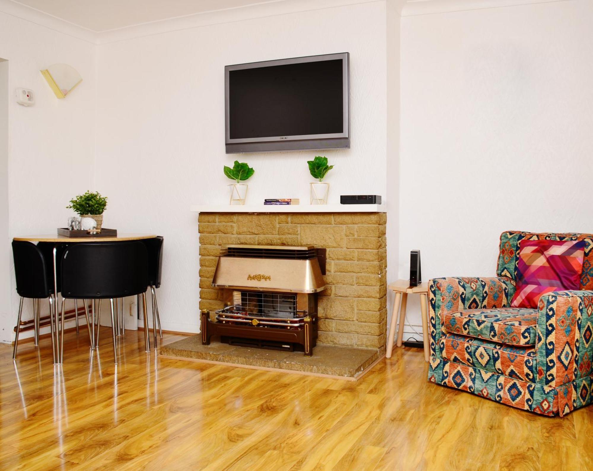 33Sm Dreams Unlimited Serviced Accommodation- Staines - Heathrow Stanwell Exteriér fotografie